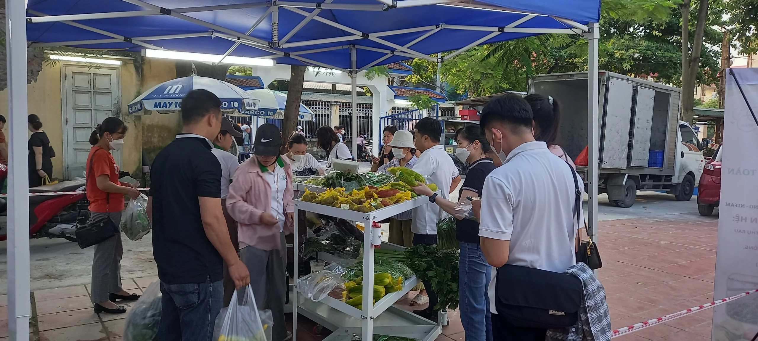 Selling point opening day